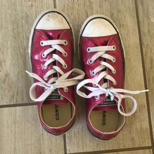 Pink converse